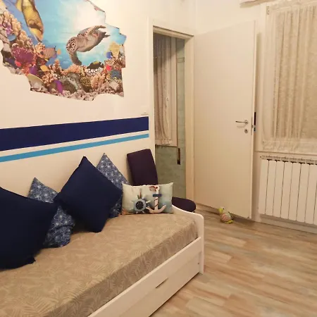 The 727 Apartment